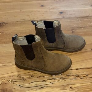 UGG Kid’s Chelsea Boots